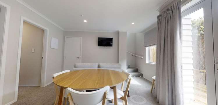 A/4/16 Manning Street 10463_2