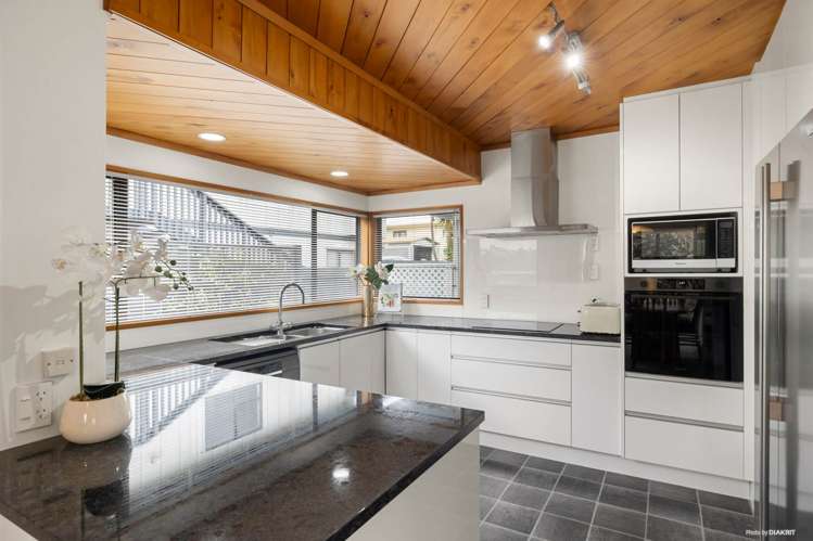 2/547 Hillsborough Road Mt Roskill_10