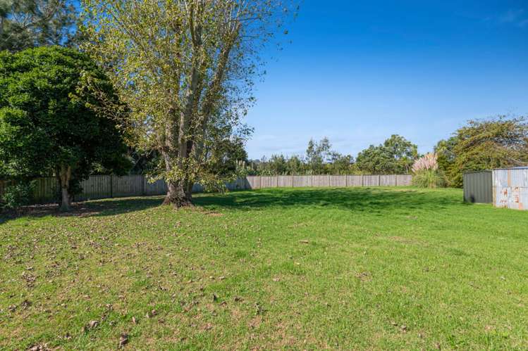 29 Parakai Avenue Parakai_25