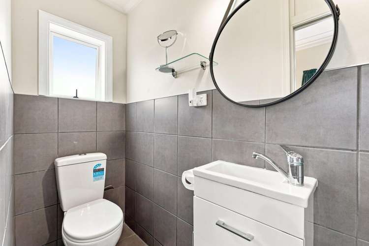 8 Albert Street Pahiatua_10