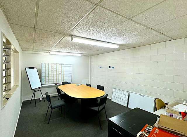 Unit 5/7-9 Marken Place Glenfield_4