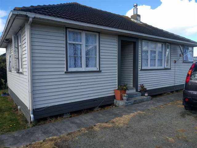 67 Tauhuri Street Manaia_1