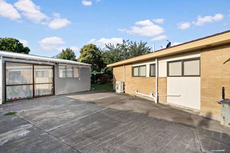 6 Helms Place Manurewa_11