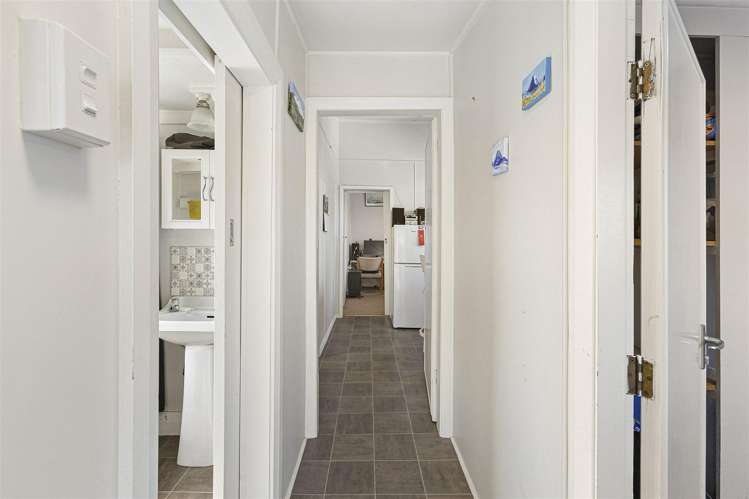 66a and b Peel Street Westport_16