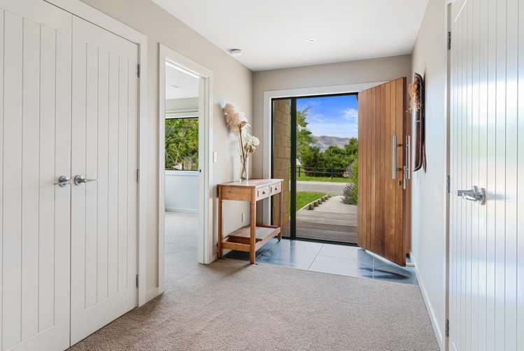 51 Nichol Street Lake Hawea_8