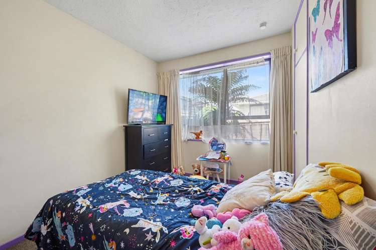 2/119A Prestons Road Redwood_6