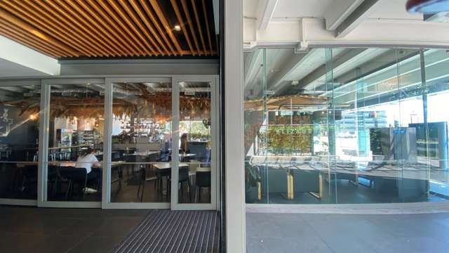 Ground Floor/247 Cameron Road Tauranga Central_3