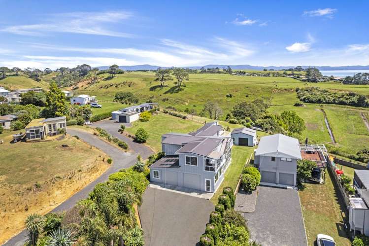 499 Grahams Beach Road Awhitu_40