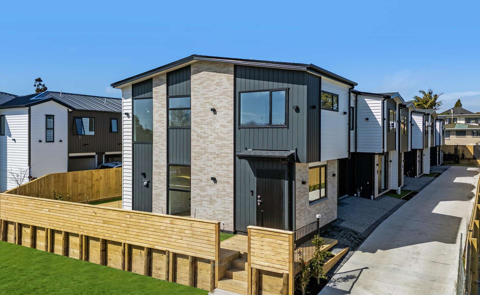 62 Mclean Avenue Papatoetoe_0