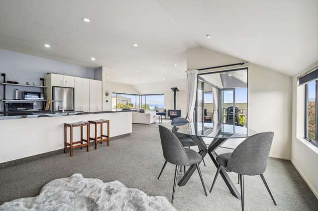 2/7 Ngamotu Road 11201_3