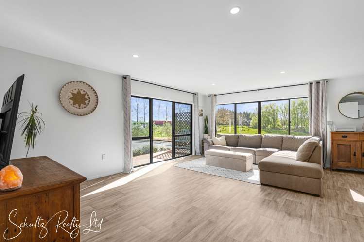 316 Mountain Road Maungaturoto_17