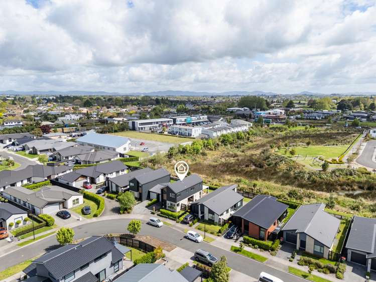 55 Probert Crescent Chartwell_24