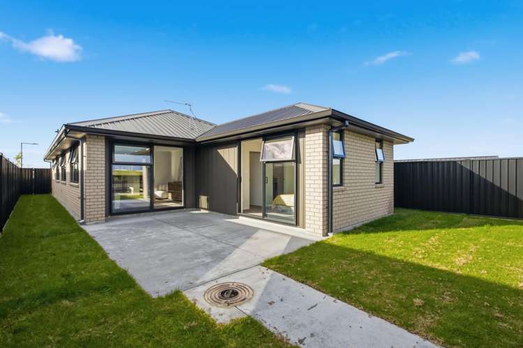 64 Empire Crescent Papamoa_12