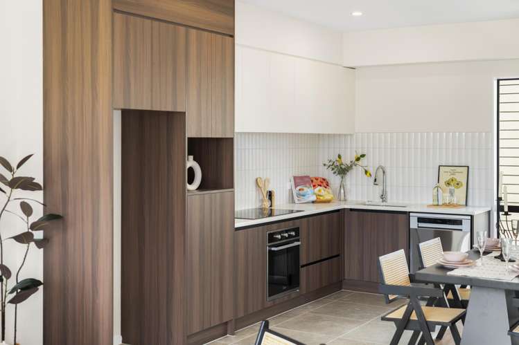 2/125 Universal Drive Henderson_27