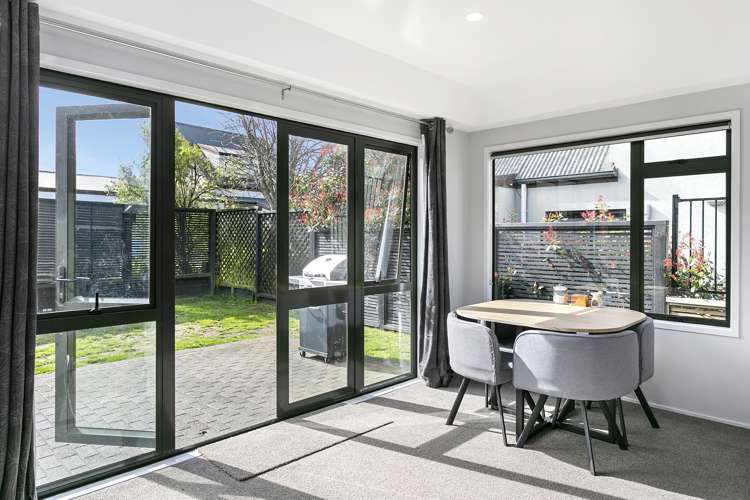 7 Abbey Way Rangatira Park_4