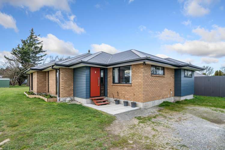 6 High Street Waddington_22