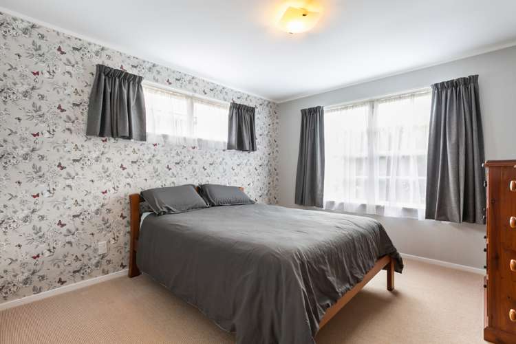 5 Bellringer Road Massey_16