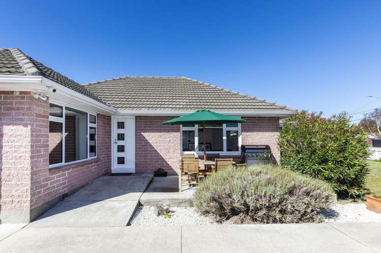 347 Breezes Road Aranui_15