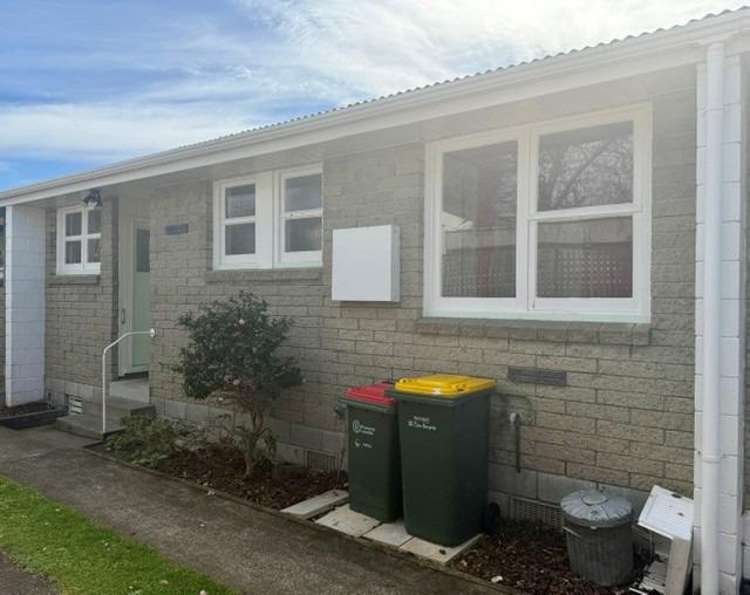 2/15a Holsworthy Road Lower Vogeltown_4