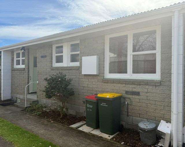 2/15a Holsworthy Road Lower Vogeltown_4