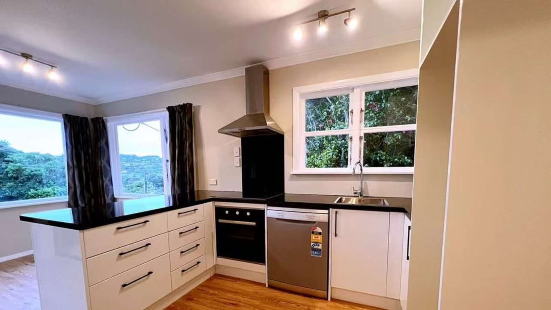 65 Chelmsford Street Ngaio_0