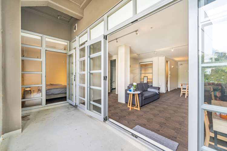 307/20 Hanson Street Mount Cook_6