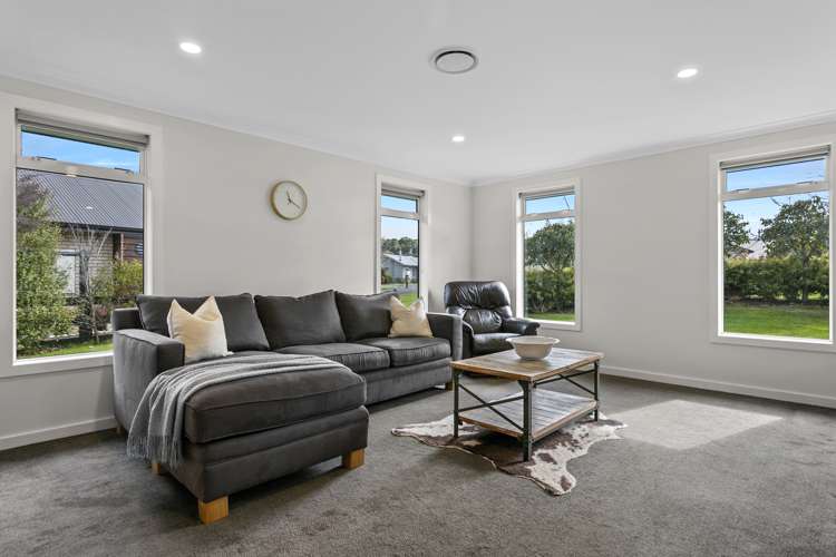 19 Montgomery Crescent Kinloch_3