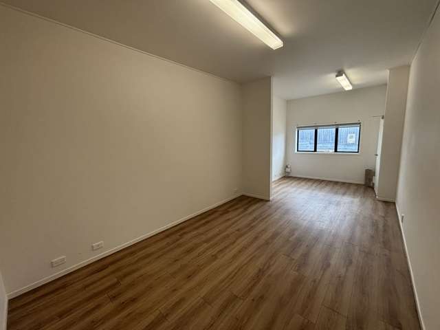 Unit 6/21 Andromeda Crescent East Tamaki_2