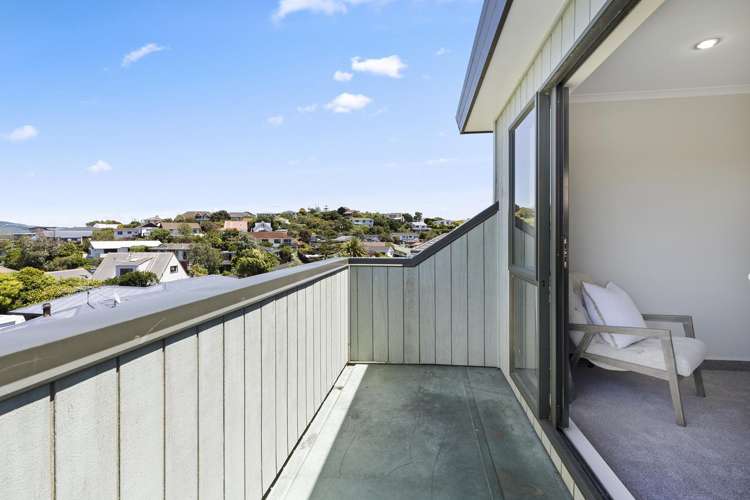 31 Saint Ives Drive Camborne_16