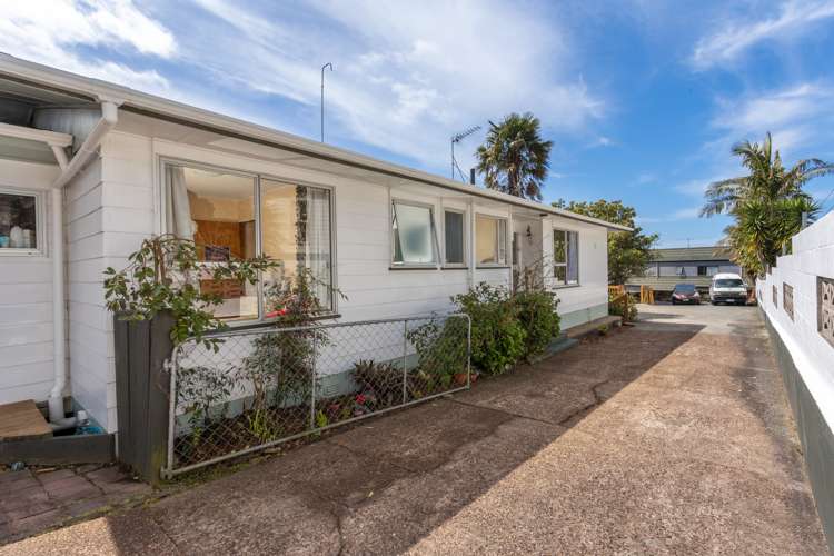 13 Bellringer Road Massey_11