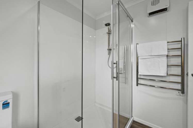 8 Redhaven Rise Netherby_14
