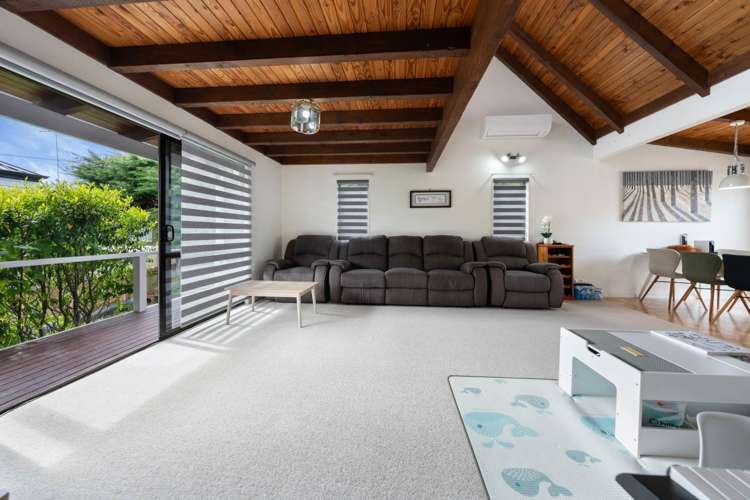 2/8 Raeben Avenue Hillcrest_2