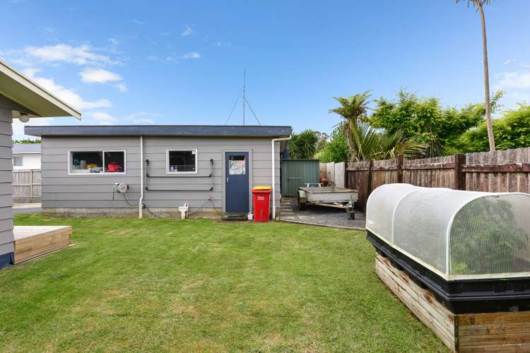 12 Lansdowne Crescent Glenview_17