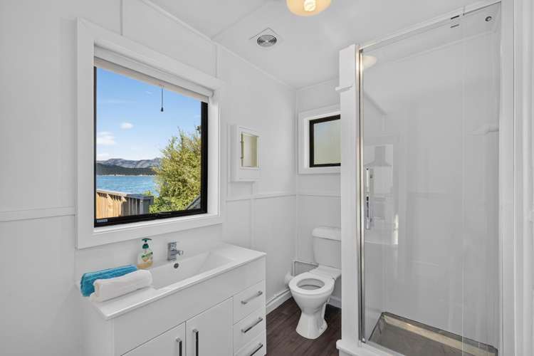 20 Te Wharau Lane Charteris Bay_16