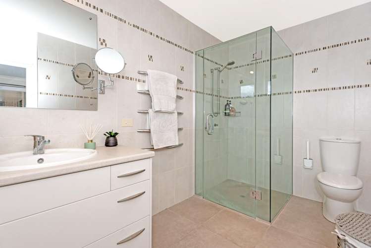 26 Pohutukawa Grove Lytton West_16