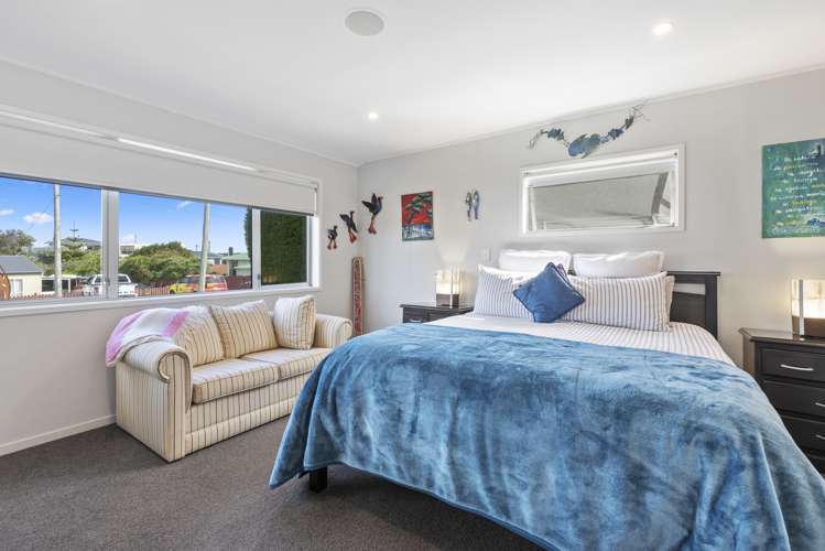 18 Robbie Street Foxton Beach_10