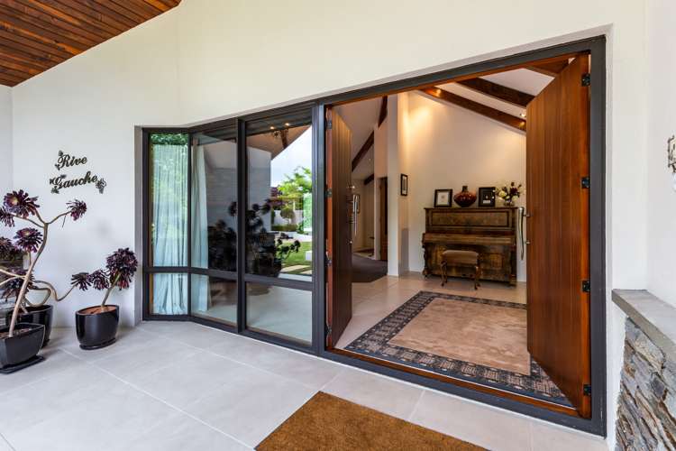 128 Ferndale Way Rangatira Park_13