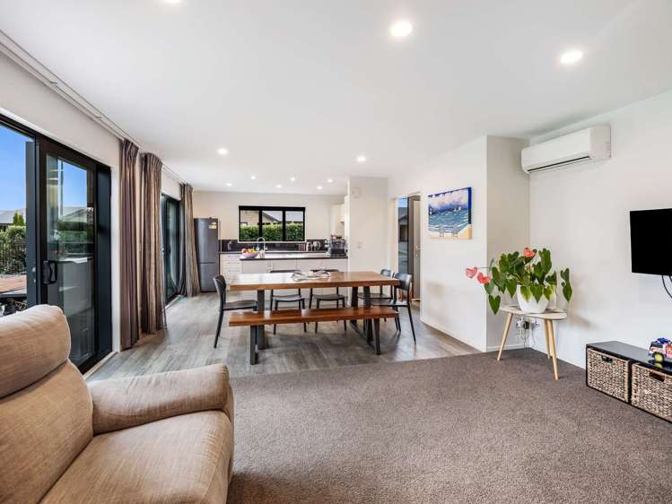 9 Te Waikare Street_2