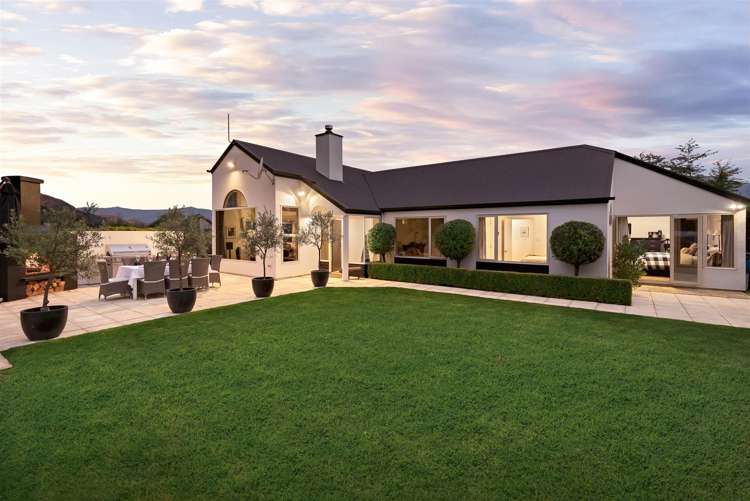 66 Hensman Road Queenstown_3