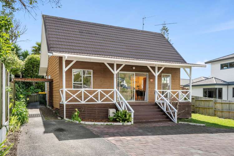 43a Beach Road Stanmore Bay_2