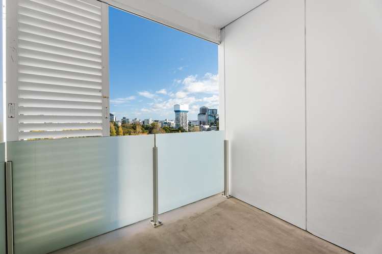 1803/10 Waterloo Quadrant Auckland Central_13