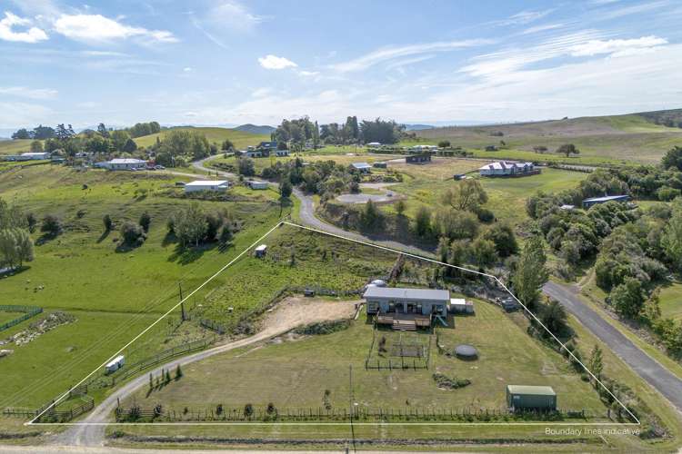 87 River Road Otane_24