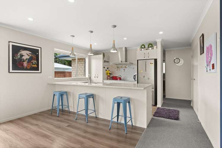 8 Maple Grove Solway_10