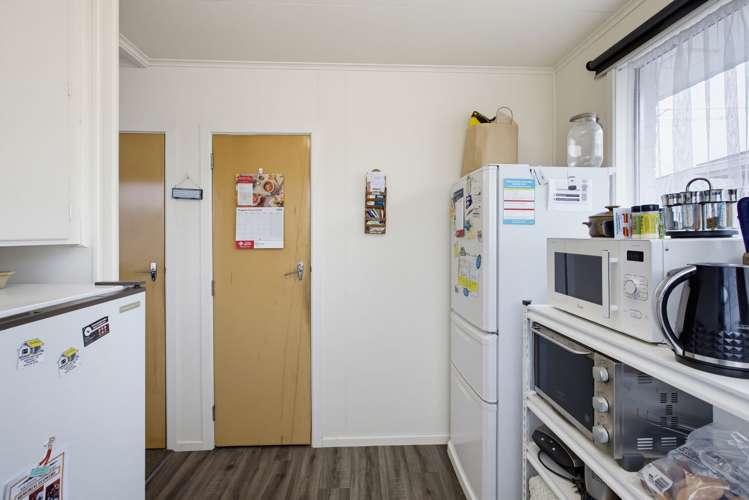 2C Lyne Street Gore_6