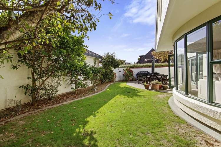 59 Hautana Street Woburn_23