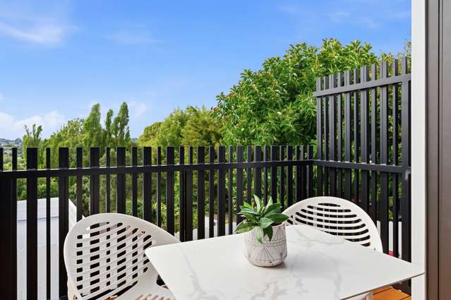 4/19 Trias Road Totara Vale_2