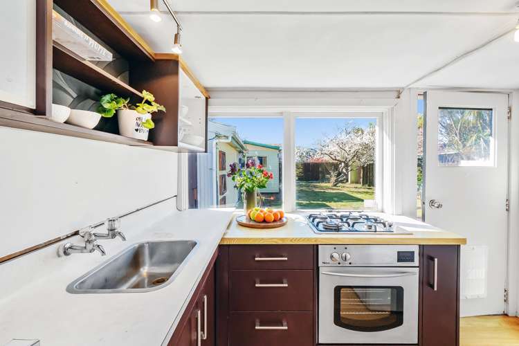 20 Broadway Avenue Waikuku Beach_13