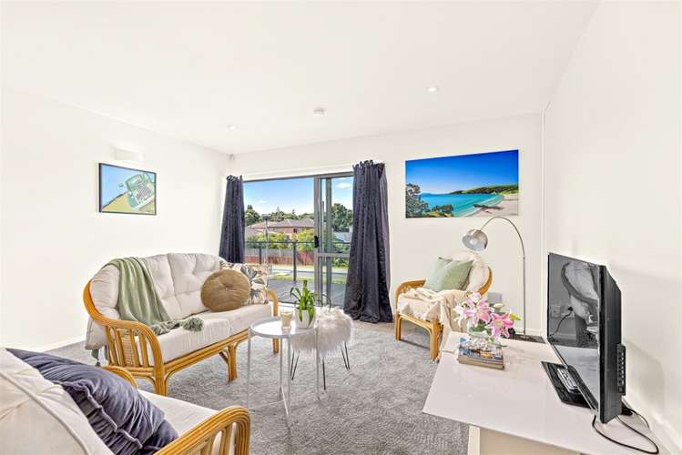 204/252 Centreway Road Orewa_2