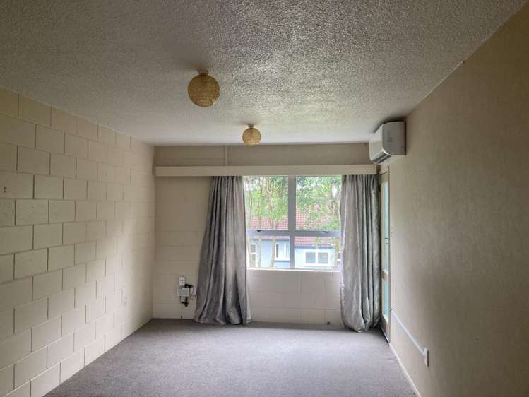 11/211 River Road 1055_3