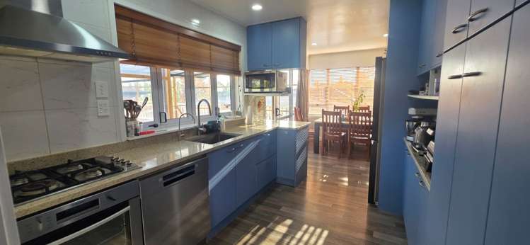 211 Sturges Road Henderson_14